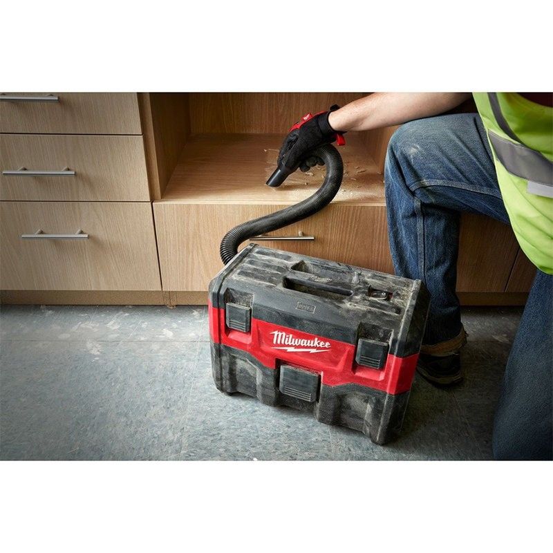 Milwaukee M18 VC2-0 Våt-/Torrdammsugare 18V (utan batterier)
