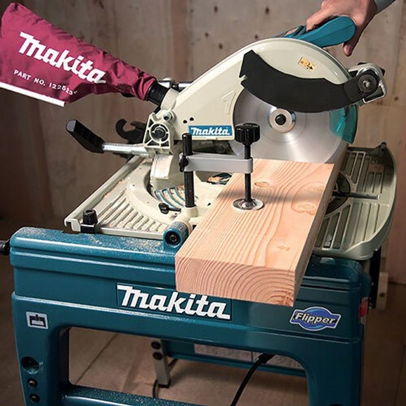 Makita LF1000 Kap-/Klyvsåg (260mm)