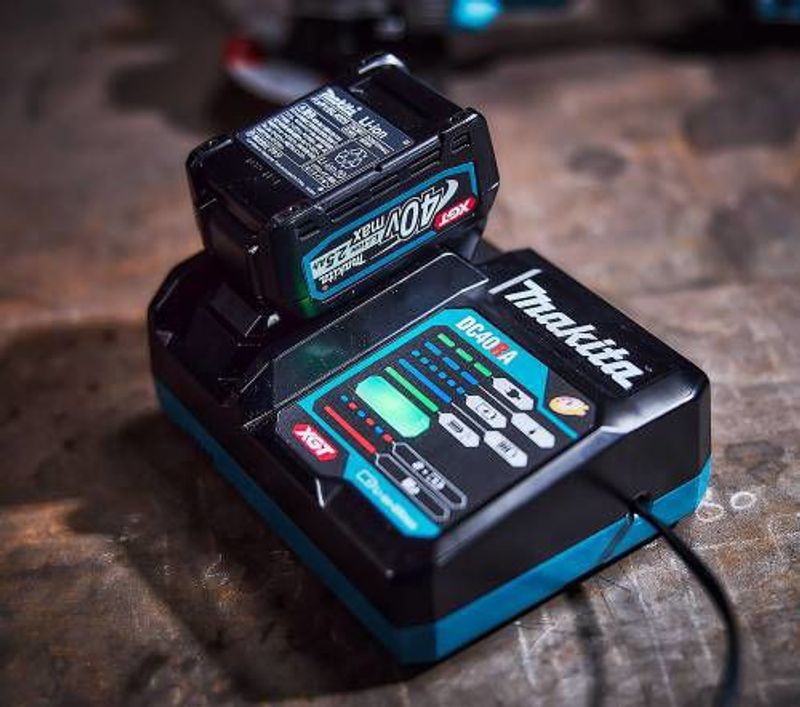 Makita DC40RA Laddare XGT® 40V