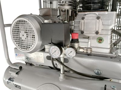 Gelins-KGK byggkompressor Attack 5X13 5,5 hk 2x11L 10 bar K28
