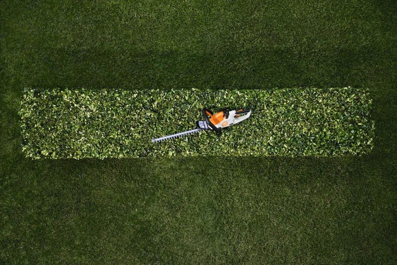 Stihl HSA 30 Batteridriven häcksax 45cm (utan batterier)