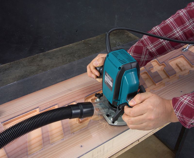 Makita RP0900J Handöverfräs 900W (8mm)