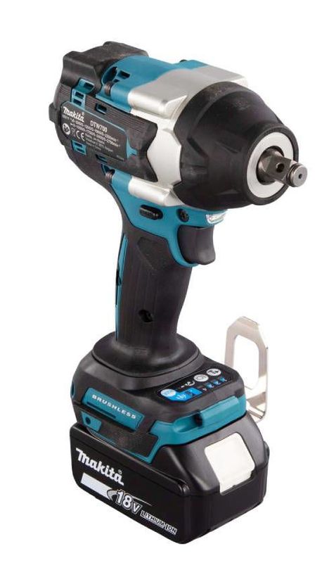 Makita DTW700RTJ Mutterdragare LXT® 18V 1/2" 700Nm (2x5,0Ah)