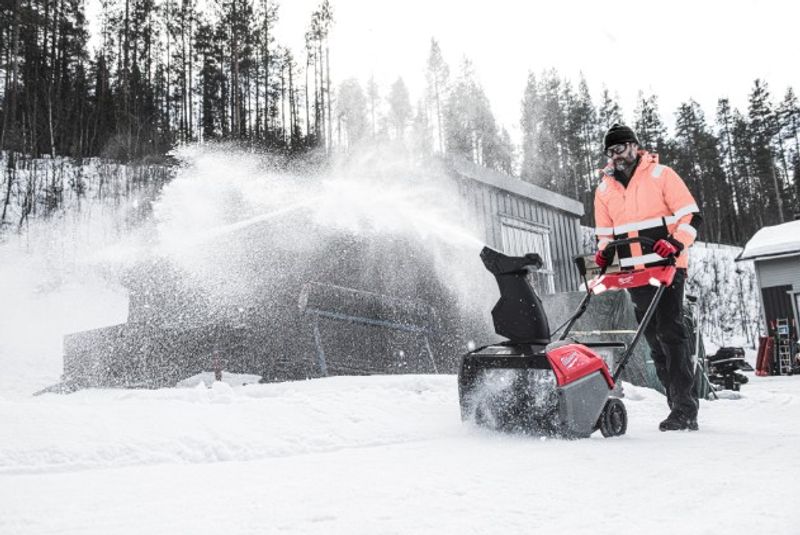 Milwaukee M18 F2SSBL-0 Snöslunga 18V (utan batterier)