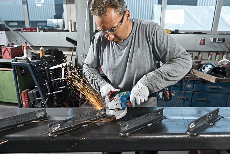 Bosch GWS 18V-15 SC Vinkelslip 18V 125mm BITURBO L-BOXX (Utan batterier)