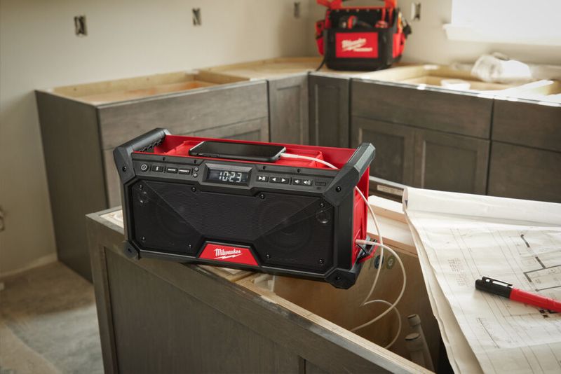 Milwaukee M18 RADDAB+G2-0 Radio Bluetooth/AM/FM/DAB