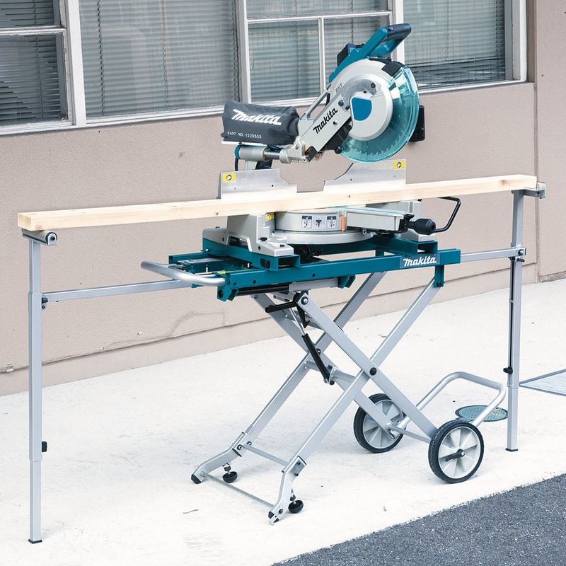 Makita DEAWST05 Sågbänk med hjul med snabbfäste