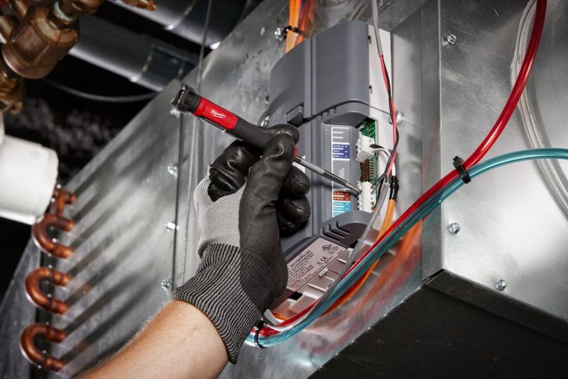 Milwaukee 4-i-1 Multiskruvmejsel