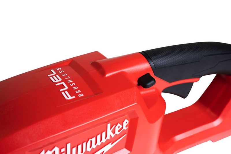 Milwaukee M18 FHET60-0 FUEL Häcksax 60cm 18V (utan batterier)
