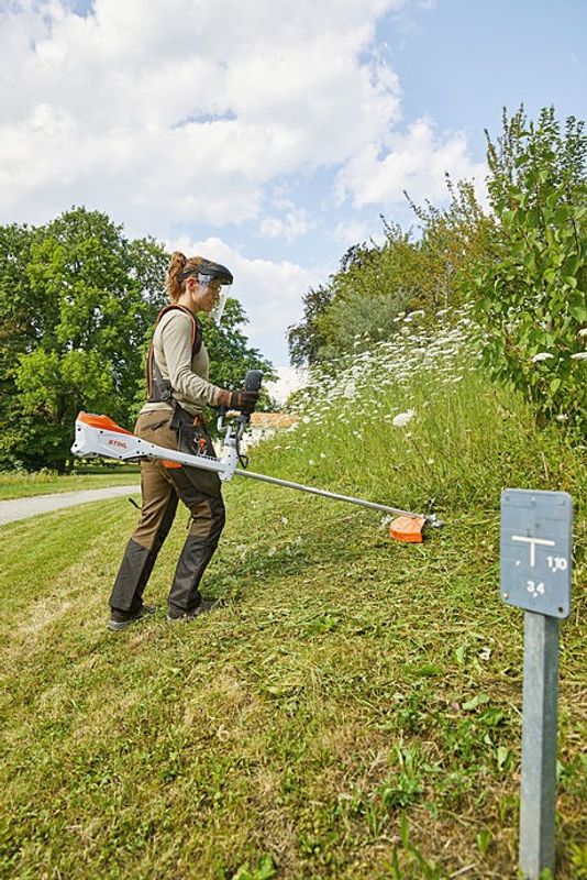Stihl FSA 135 Trimmer / Röjsåg (utan batteri)