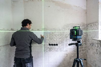 Bosch GLL 12V-100-33 CG Kors-/Linjelaser 12V 4xAA Grön