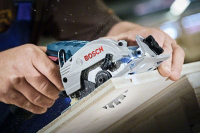 Bosch GKS 12V-26 Cirkelsåg 12V C&G (Naken)