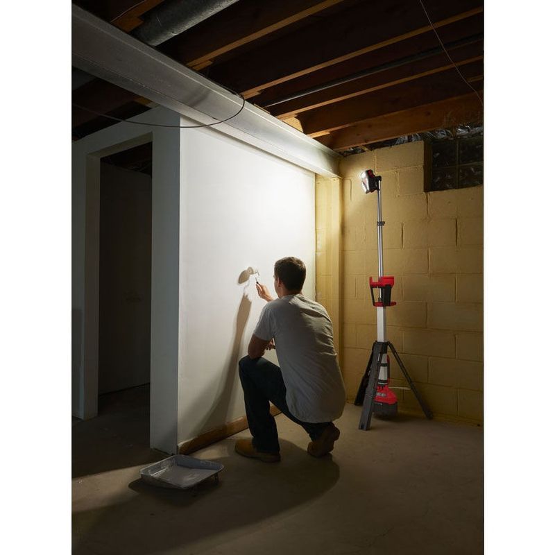 Milwaukee M18 HSAL-0 Arbetsbelysning på stativ 18V (utan batterier)
