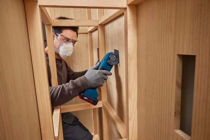 Bosch GOP 18V-30 Multiverktyg 18V STARLOCK L-BOXX 136 (utan batterier)