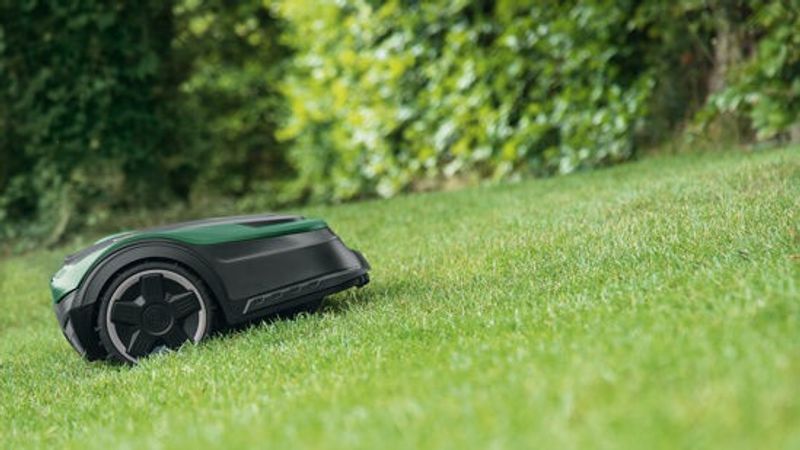 Bosch Robotgräsklippare Indego M+ 700 18V (->700m2)