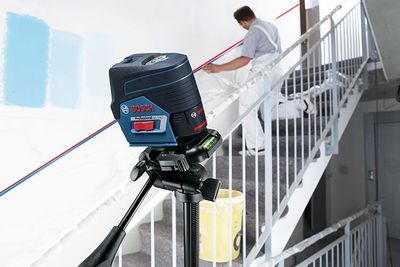 Bosch GCL 2-50 C Kors-/Linjelaser + RM2 +BT150