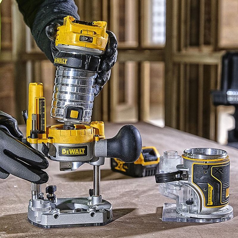 DeWalt DCW604N Kombifräs 18V XR SET (Utan batterier)