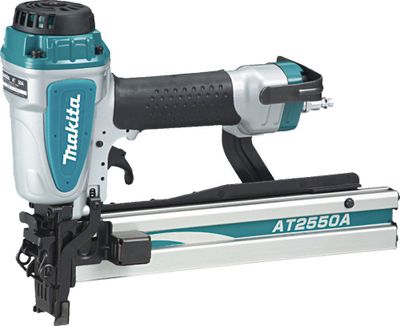 Makita AT2550A Klammerpistol 25mm