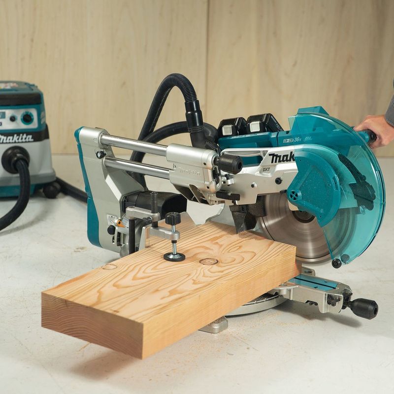 Makita DLS211ZU Kapsåg 305mm 2x18V (Utan batterier)
