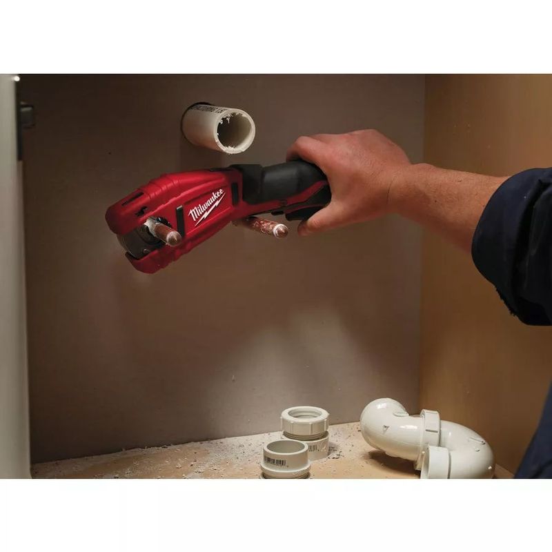 Milwaukee C12 PC/0 Rörkapare 12V (utan batterier)