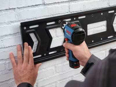 Bosch GSR 12V-31 Skruvdragare 12V 2x2,0Ah med bitsats