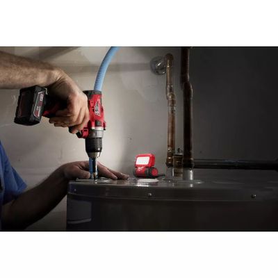 Milwaukee L4 FFL-201 Batterilampa 550 lumen