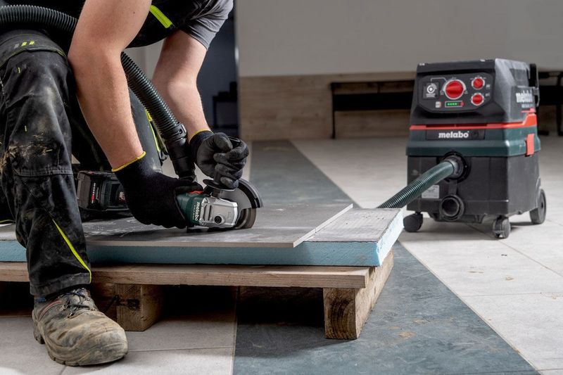 Metabo W18 L 9-125 Q I Vinkelslip 18V 125mm (utan batterier)
