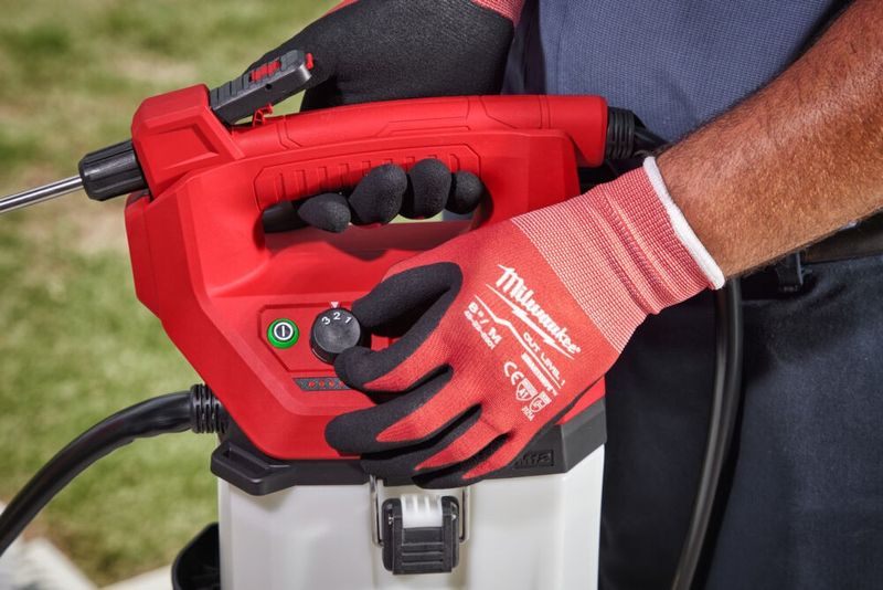 Milwaukee M12 BHCS3L-201 Tryckspruta 3.7 L 12V (utan batterier)