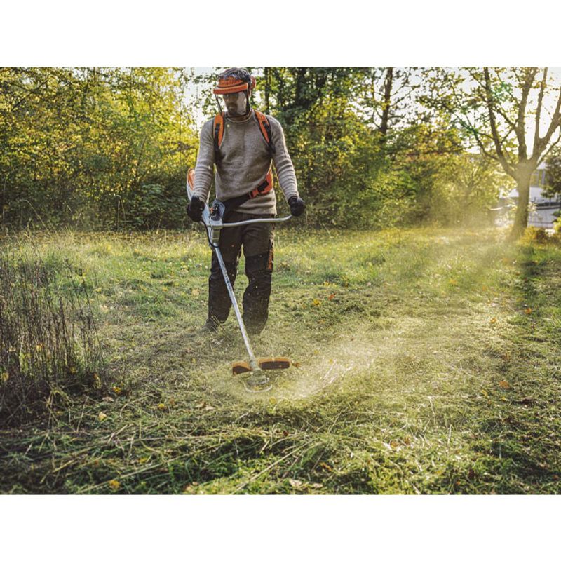 Stihl FSA 200 Batteridriven Grästrimmer 450mm 36V IPX4 (utan batterier)