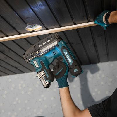 Makita DBN601ZJ Dyckertpistol 18V 1,6mm (Utan batterier)