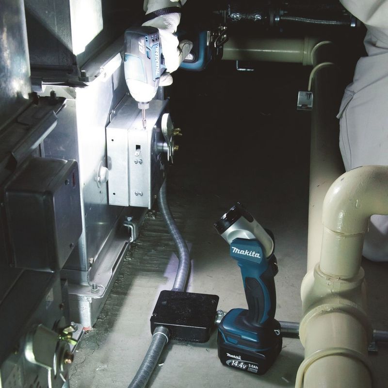 Makita DML802 LED-Arbetslampa 18V (Naken)
