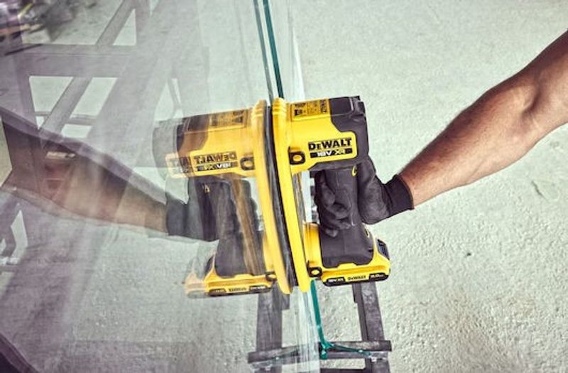 DeWalt DCE590N GRABO 18V XR Vakuumlyft – 120kg Lyftkapacitet (utan batterier)