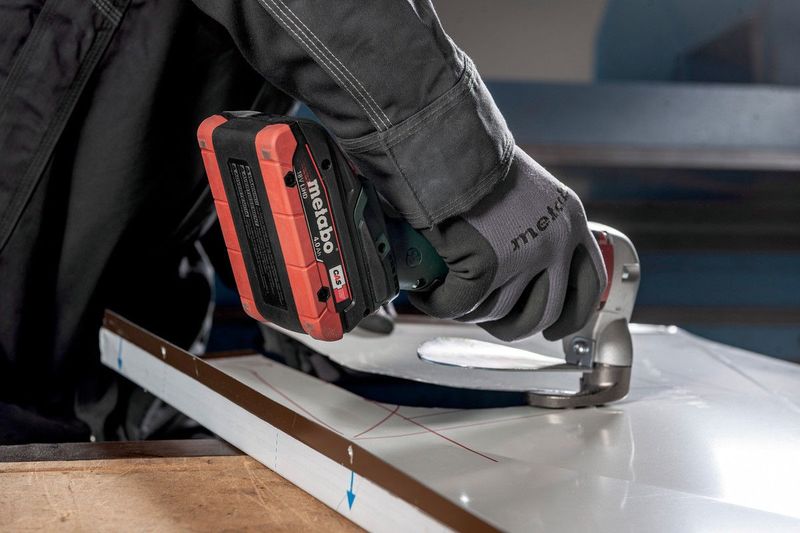 Metabo SCV 18 LTX BL 1.6 batteridriven plåtsax (utan batteri)