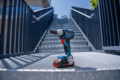 Bosch GDS 18V-330 HC Mutterdragare 18V 330Nm 1/2" (utan batterier)