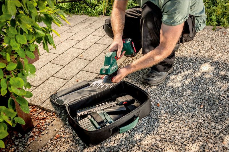 Metabo Busk-& grässax SGS 18 LTX Q 18V (utan batteri)