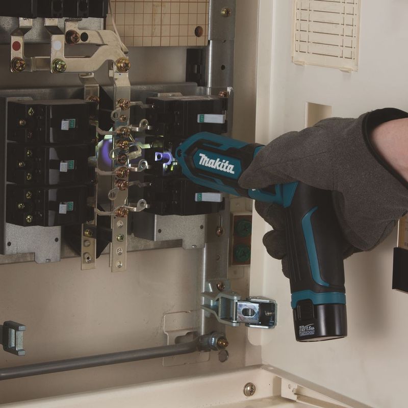 Makita TD022DSJ Slagskruvdragare 7,2V 1/4" (2x1,5Ah)