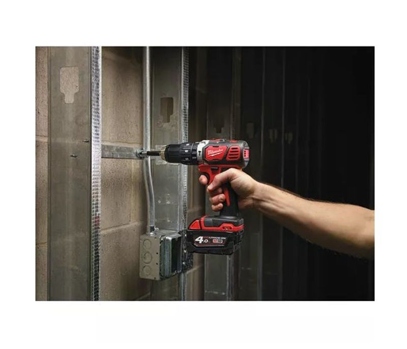 Milwaukee M18 BPD-0 Slagborrmaskin Kompakt 18V (utan batterier)