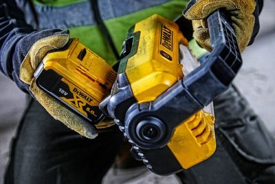 DeWalt DCL077 Arbetslampa 12-18V XR  (utan batterier)
