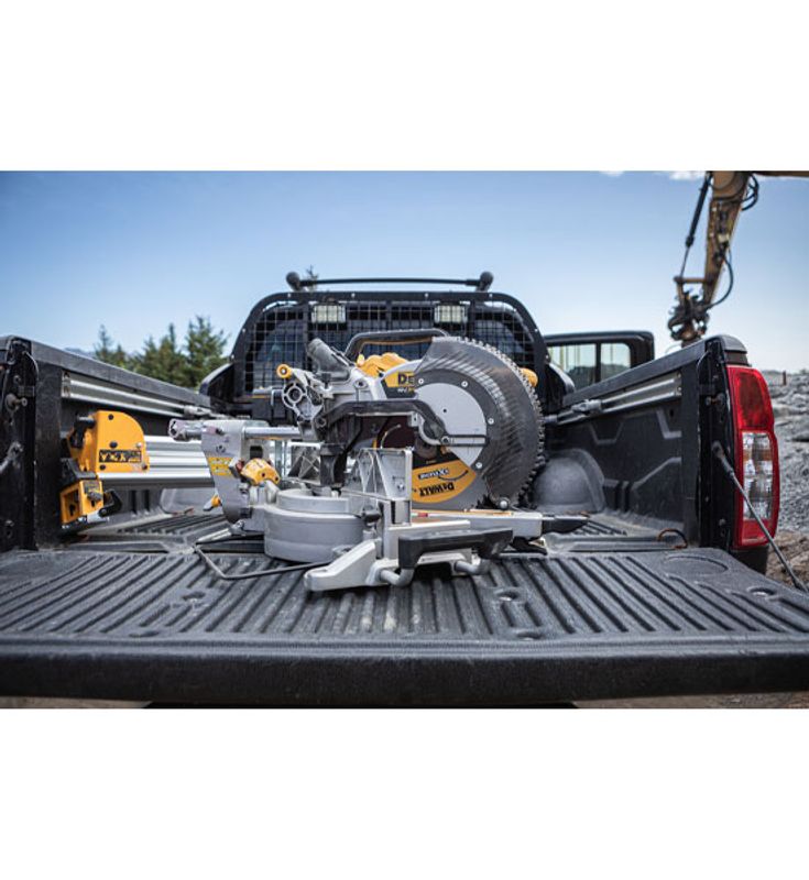 DeWalt DCS782N Kap-/Gersåg utan batteri 18V XR 305mm (utan batterier)