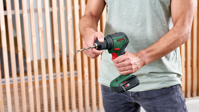 Bosch UniversalDrill 18V-60 Borrskruvdragare 18V (2x2,0ah)