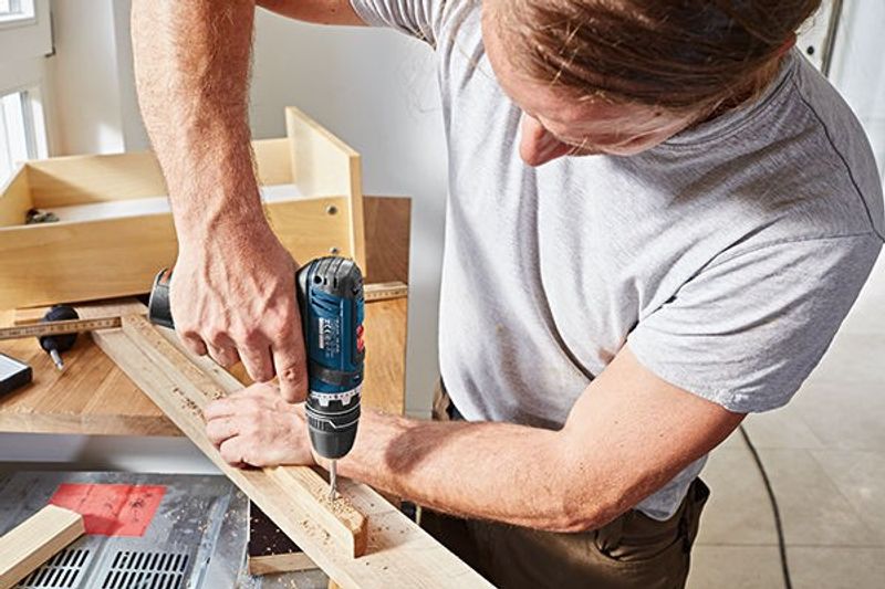 Bosch GSR 12V-15 FC Borr-/skruvdragare 12V inkl. 3st chuckar (2x2,0ah)
