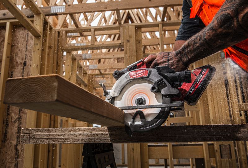 Milwaukee M18 FCS552-0 Cirkelsåg 18V 165mm (Utan batterier)