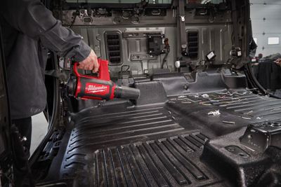 Milwaukee M12 BBL 12V Lövblås 12V (utan batterier)