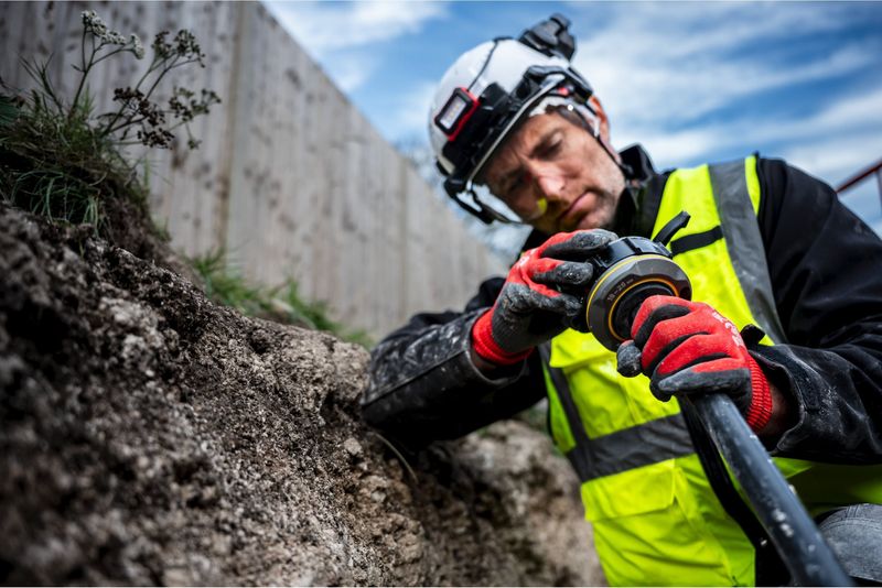 Milwaukee M18 FCST Kabelskalare 18V (utan batterier)