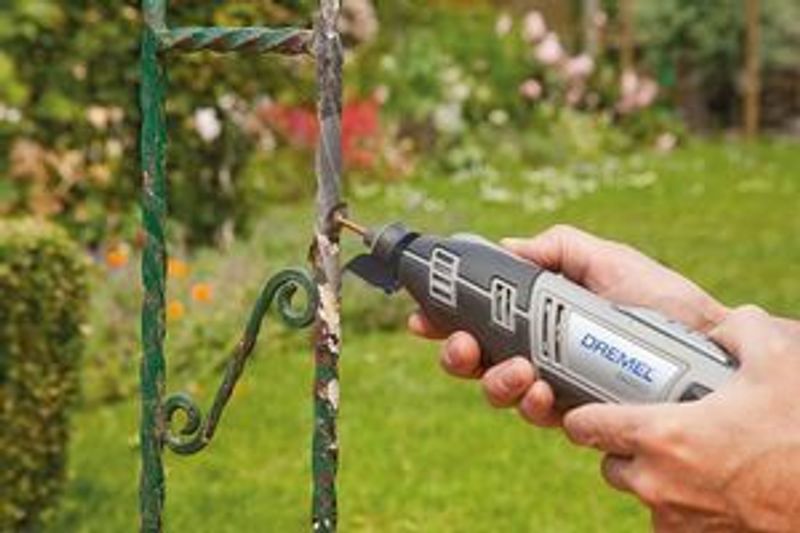 Dremel 8220 Multiverktyg 12V 2,0ah LI-ION tillbehör