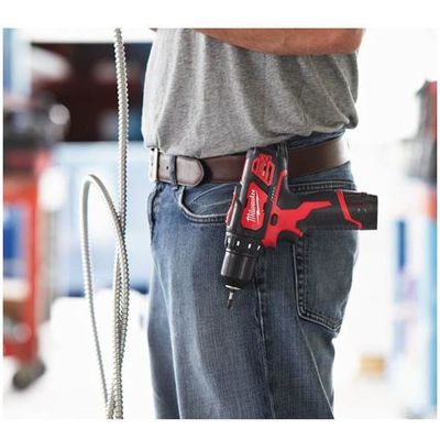 Milwaukee M12 BDD-202C Borr-/Skruvdragare 12V (2x2,0ah)