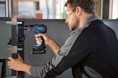 Bosch Kombokit GDR 18V-200 + GSR 18V-55 (2x4,0ah)