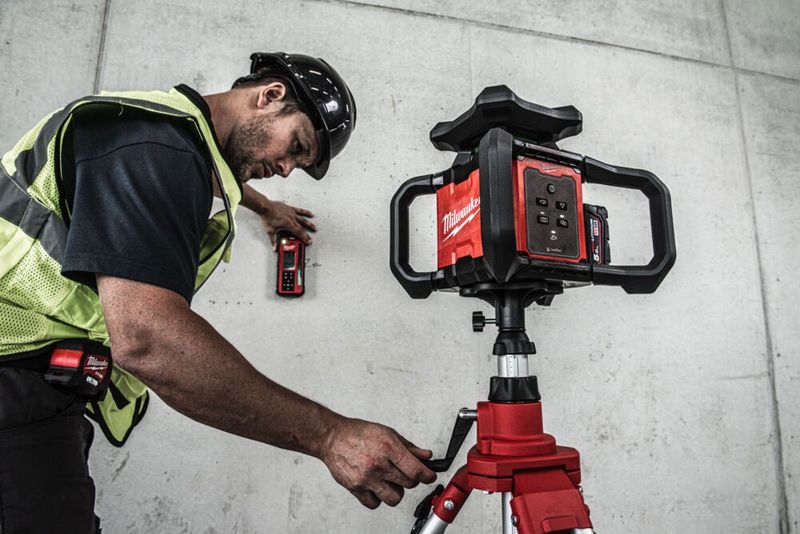 Milwaukee TRP 300 Laserstativ 3m