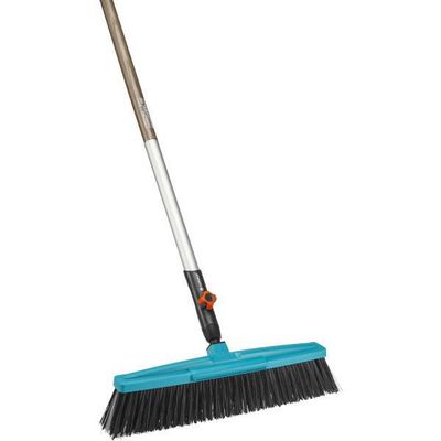 Gardena 03622-30 combisystem Trapp- och Gångborste, med skrapkant med 130 cm skaft