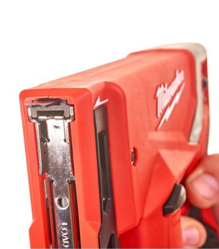 Milwaukee M12 BST-0 Häftpistol 12V (utan batterier)